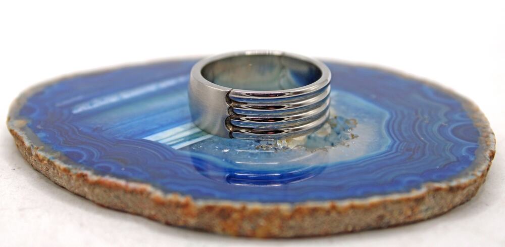 NOS Y2K Stainless Steel Ribbed Band Ring